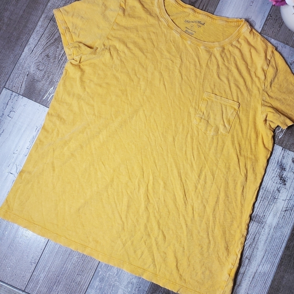 Universal Thread Cotton Mustard Yellow Scoopneck Pocket Tee Women's Size XL - Picture 7 of 11